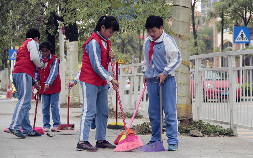 学雷锋志愿服务活动.jpg