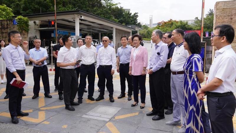 身边事好商量 | 深圳城市职业学院招生在即 政协委员联动各单位助力校园交通品质提升